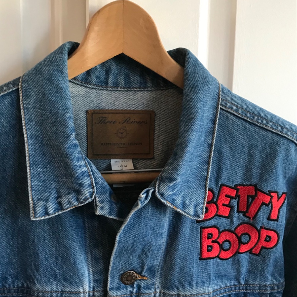 Betty Boop Three Rivers Denim Jacket Size Large - Picture 5 of 7